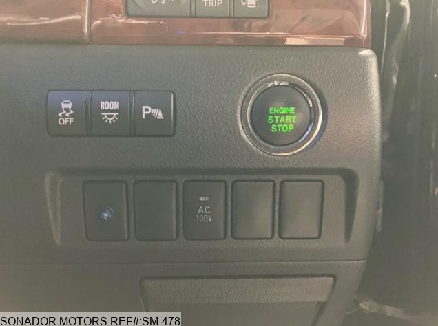 Toyota Vellfire 2010