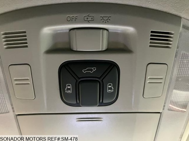 Toyota Vellfire 2010