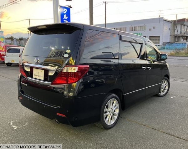 Toyota Alphard 2008