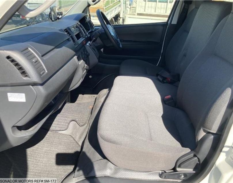 Toyota Hiace Van 2022