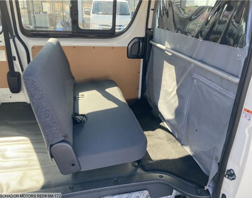 Toyota Hiace Van 2022