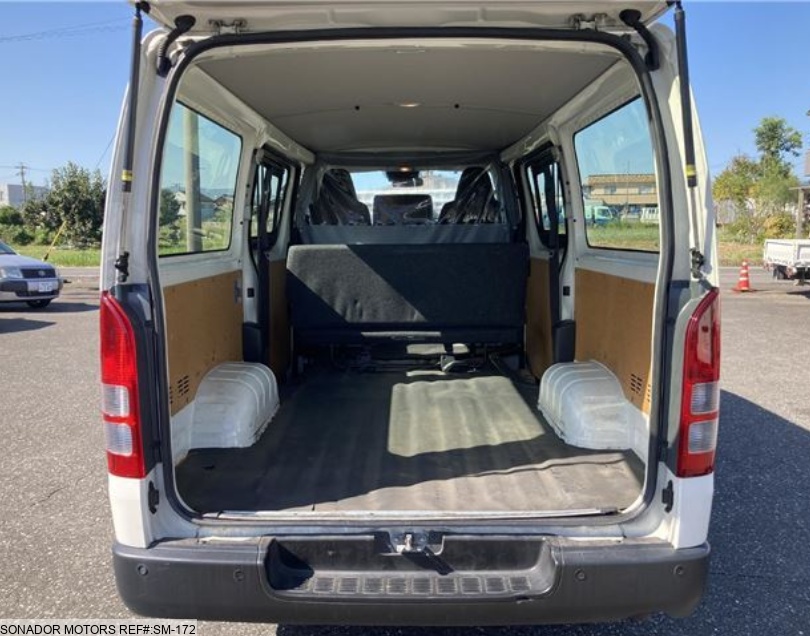 Toyota Hiace Van 2022