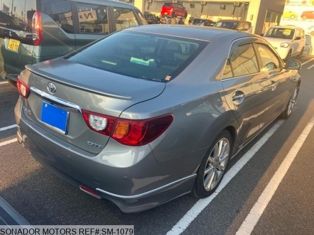 Toyota Mark X 2010
