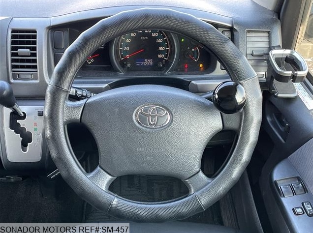 Toyota Hiace Van 2013