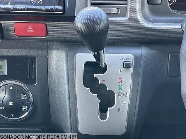 Toyota Hiace Van 2013