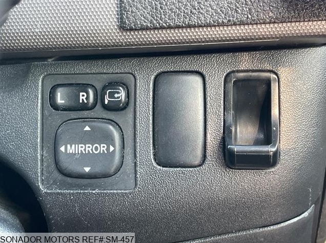 Toyota Hiace Van 2013