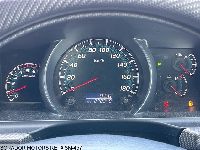 Toyota Hiace Van 2013