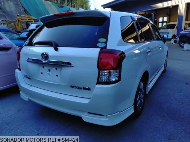 Toyota Fielder 2014