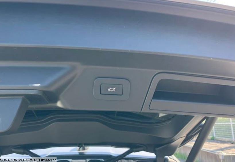 Land Rover Range Rover Velar 2023